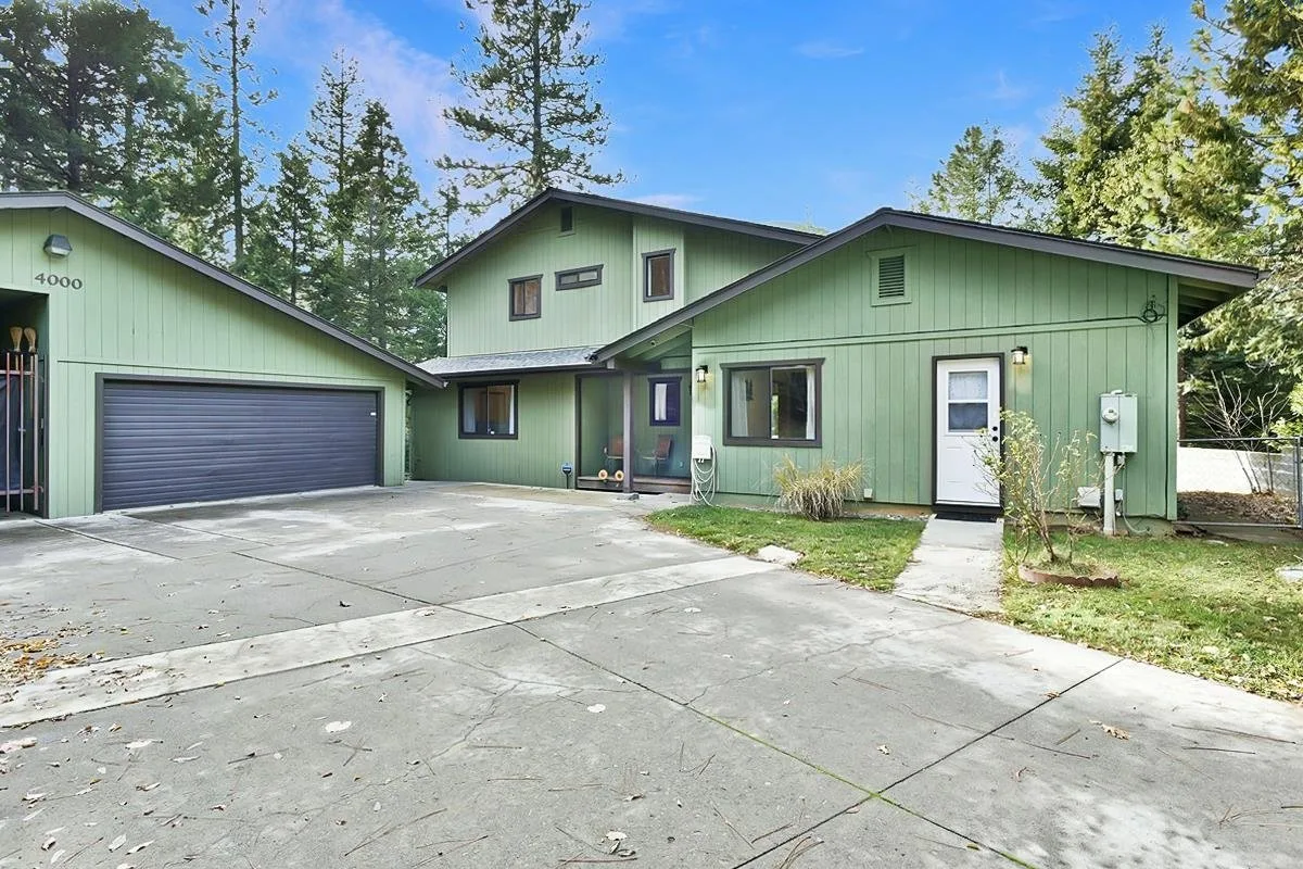 4000 Timber Dr, Dunsmuir — view 2 of 12