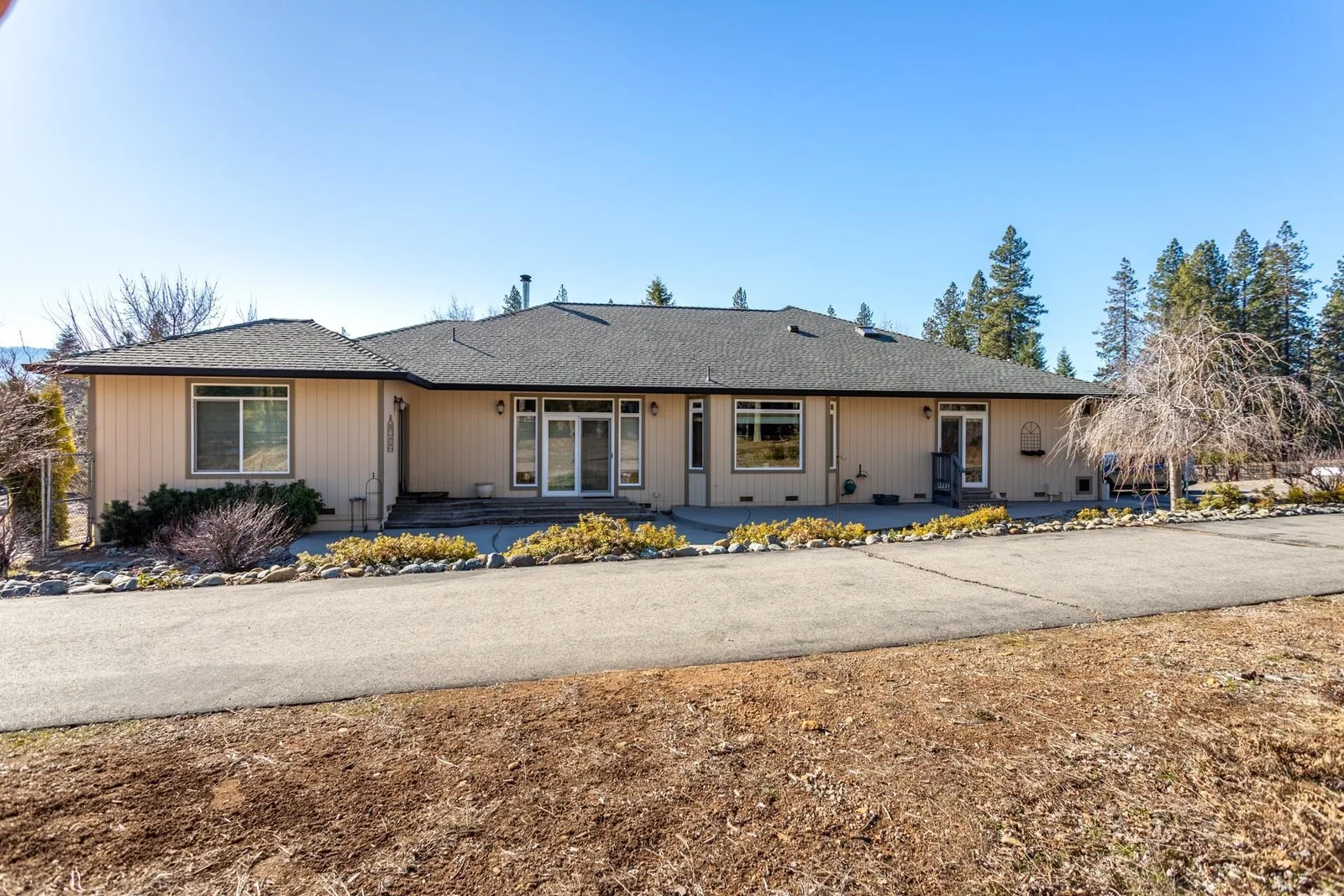Exterior at 2620 Fryers Way, Mount Shasta — 2 of 3