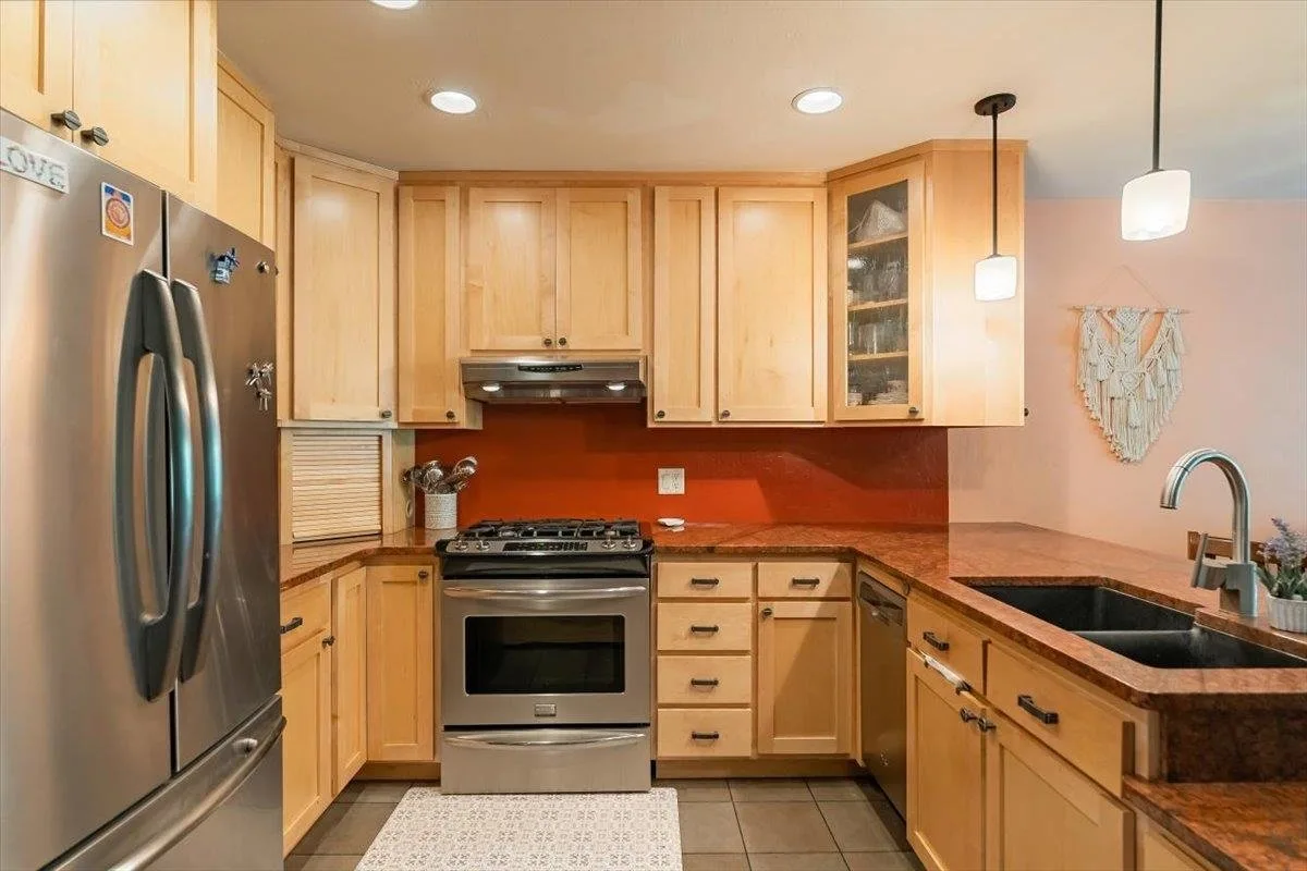 1422 Kingston Rd., Mount Shasta — view 8 of 12