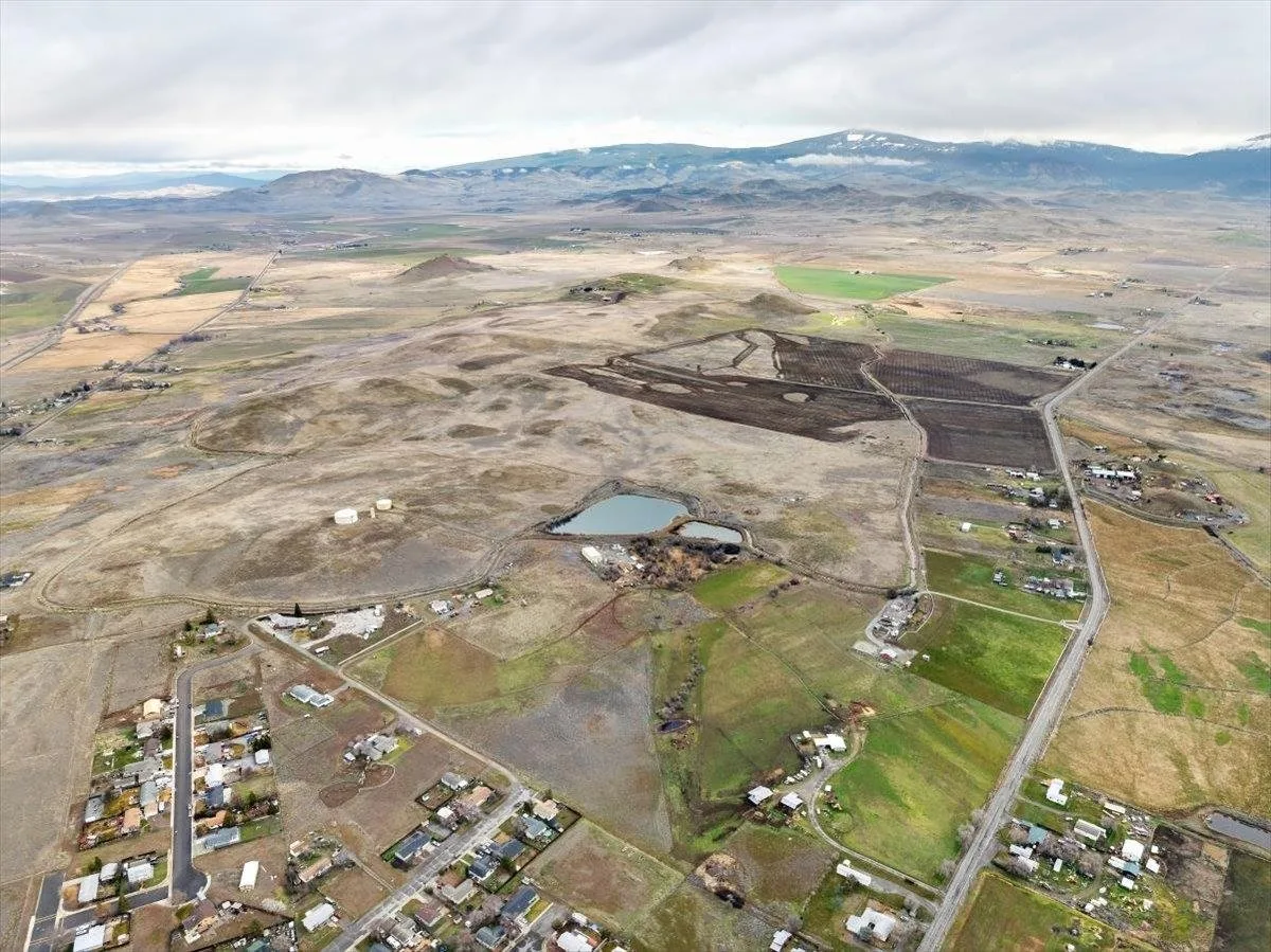 104 Acres Ball Mountain Little Shasta Rd, Montague — view 8 of 11