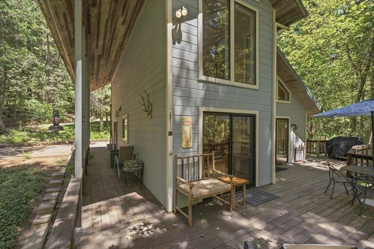 Exterior at 20929 Fall Creek Rd, Castella — 5 of 6