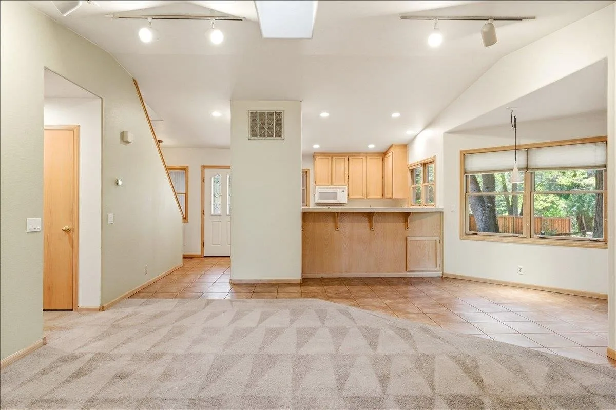 306 Gaudenzio, Mount Shasta — view 12 of 12