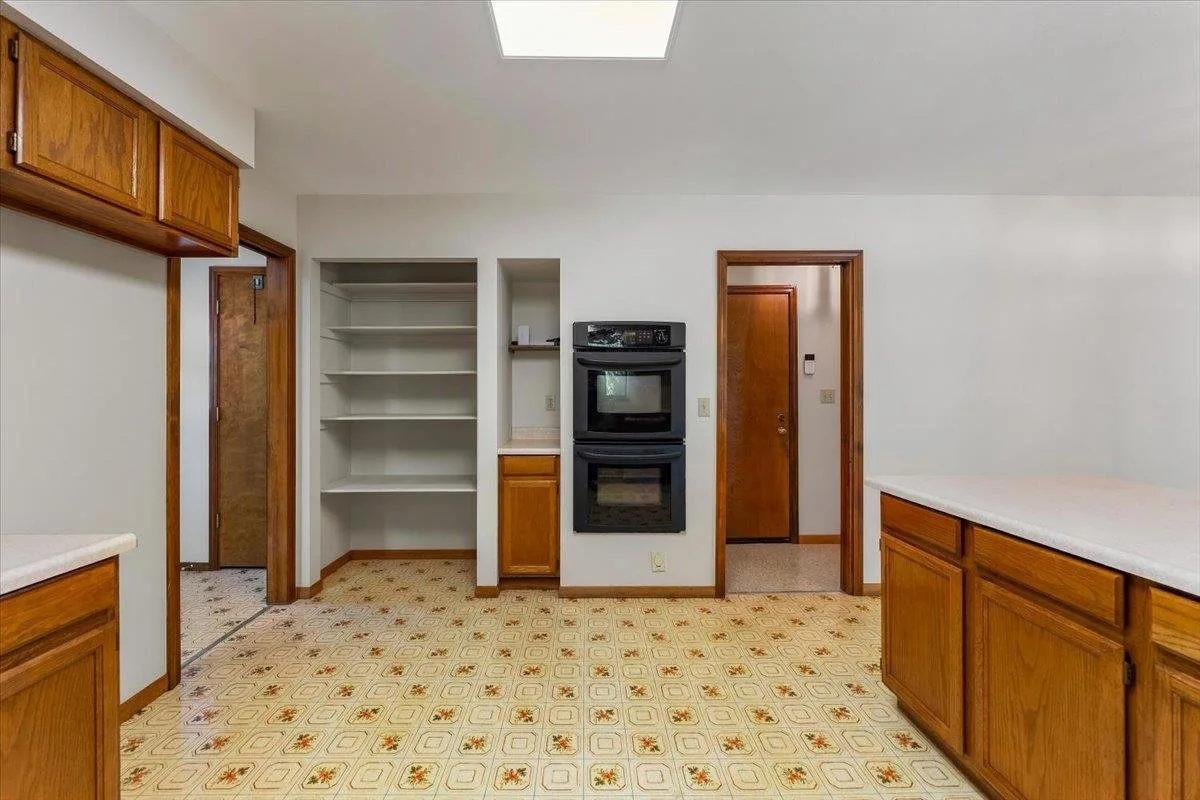Kitchen at 4000 Hope Ln, Dunsmuir — 4 of 4
