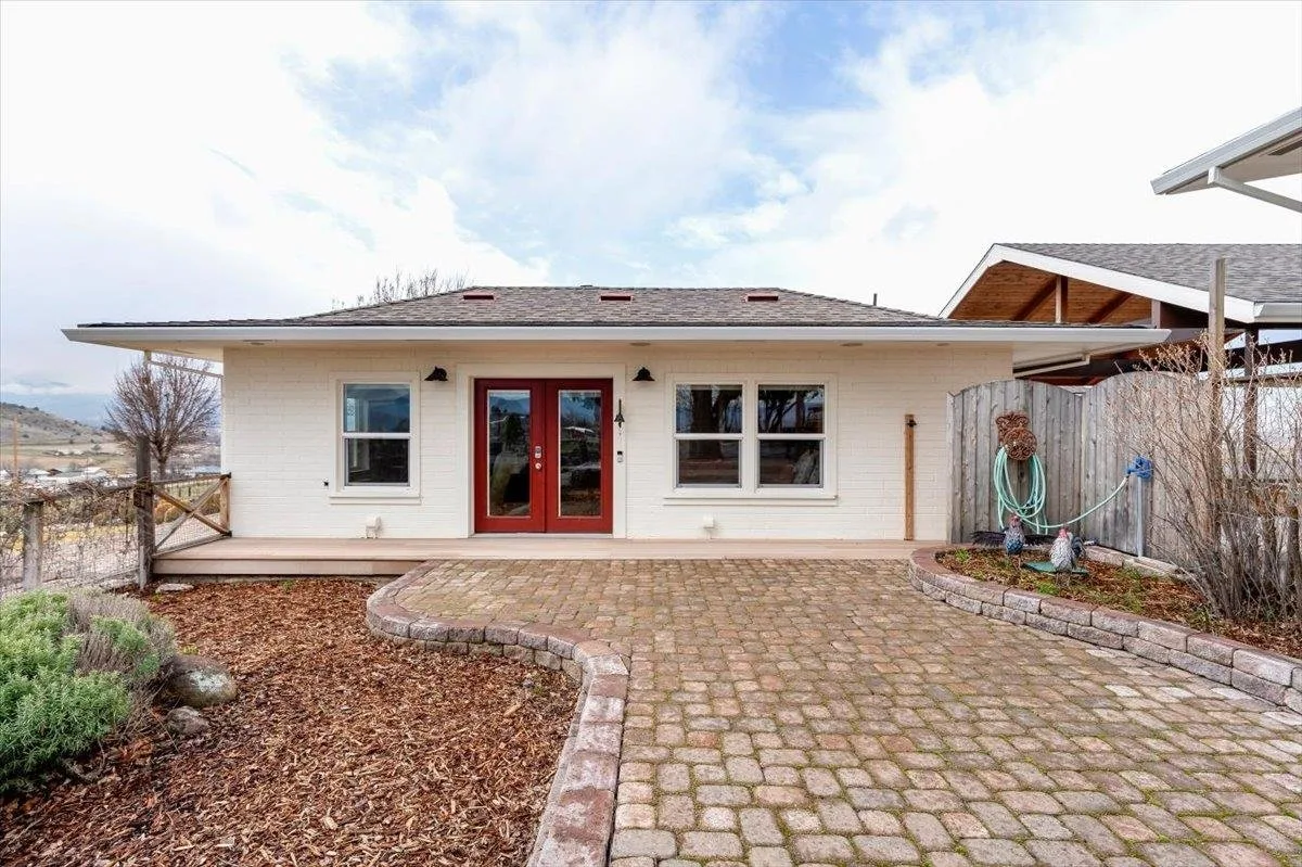 1201 Ball Mountain Little Shasta Rd, Montague — view 2 of 12