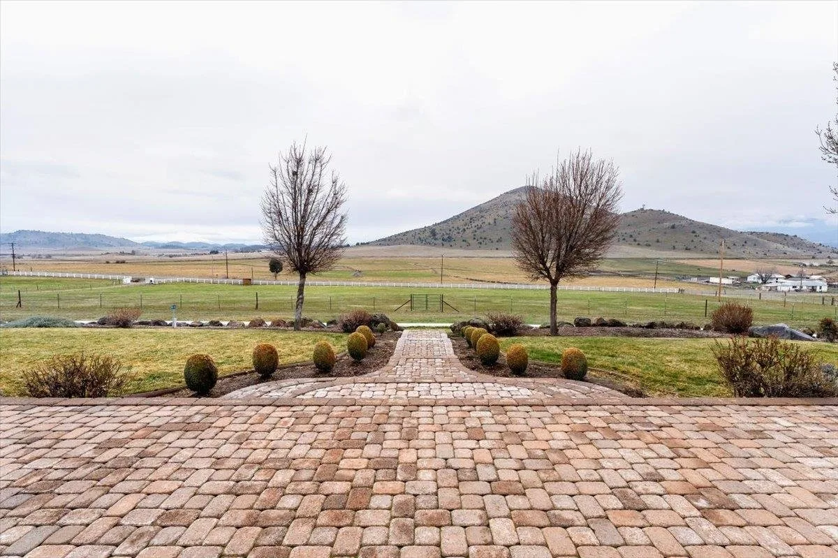 1201 Ball Mountain Little Shasta Rd, Montague — view 10 of 12