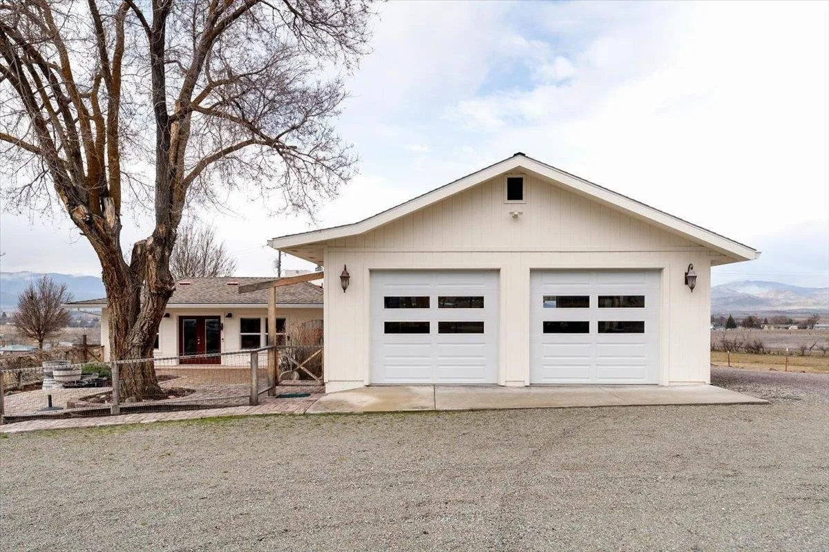 1201 Ball Mountain Little Shasta Rd, Montague — view 3 of 12