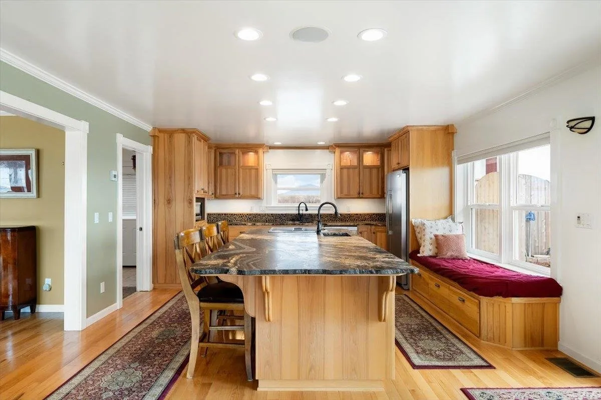 1201 Ball Mountain Little Shasta Rd, Montague — view 11 of 12