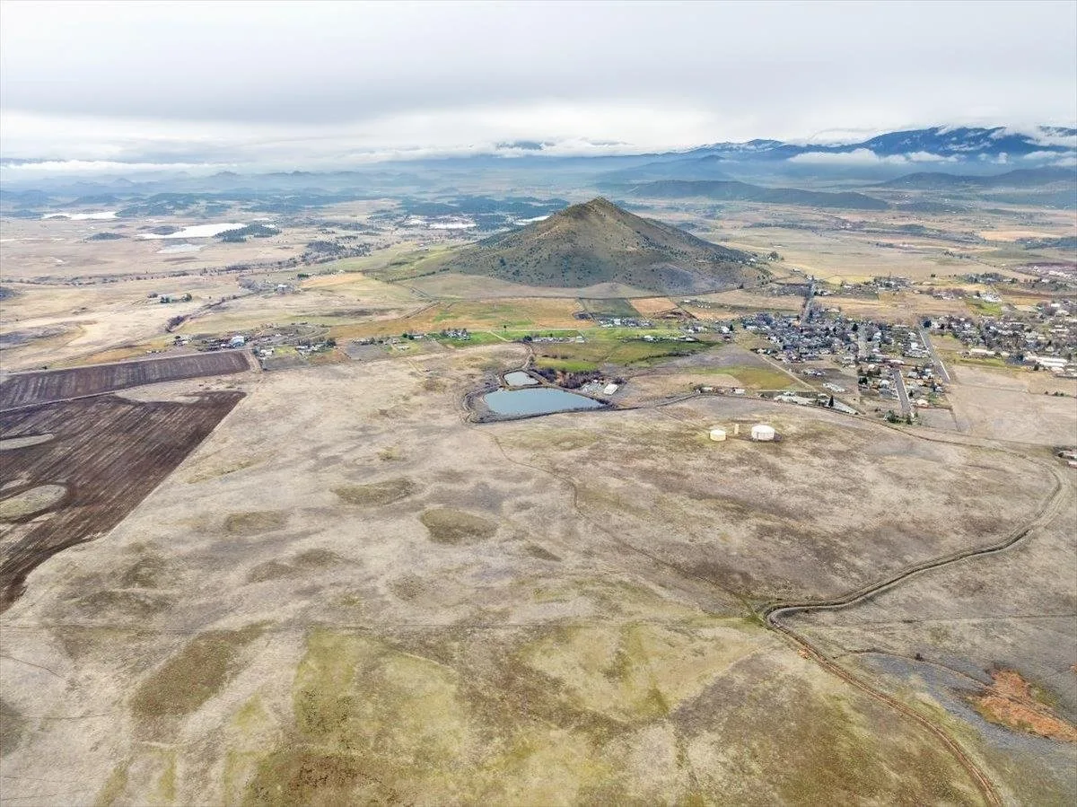104 Acres Ball Mountain Little Shasta Rd, Montague — view 5 of 11