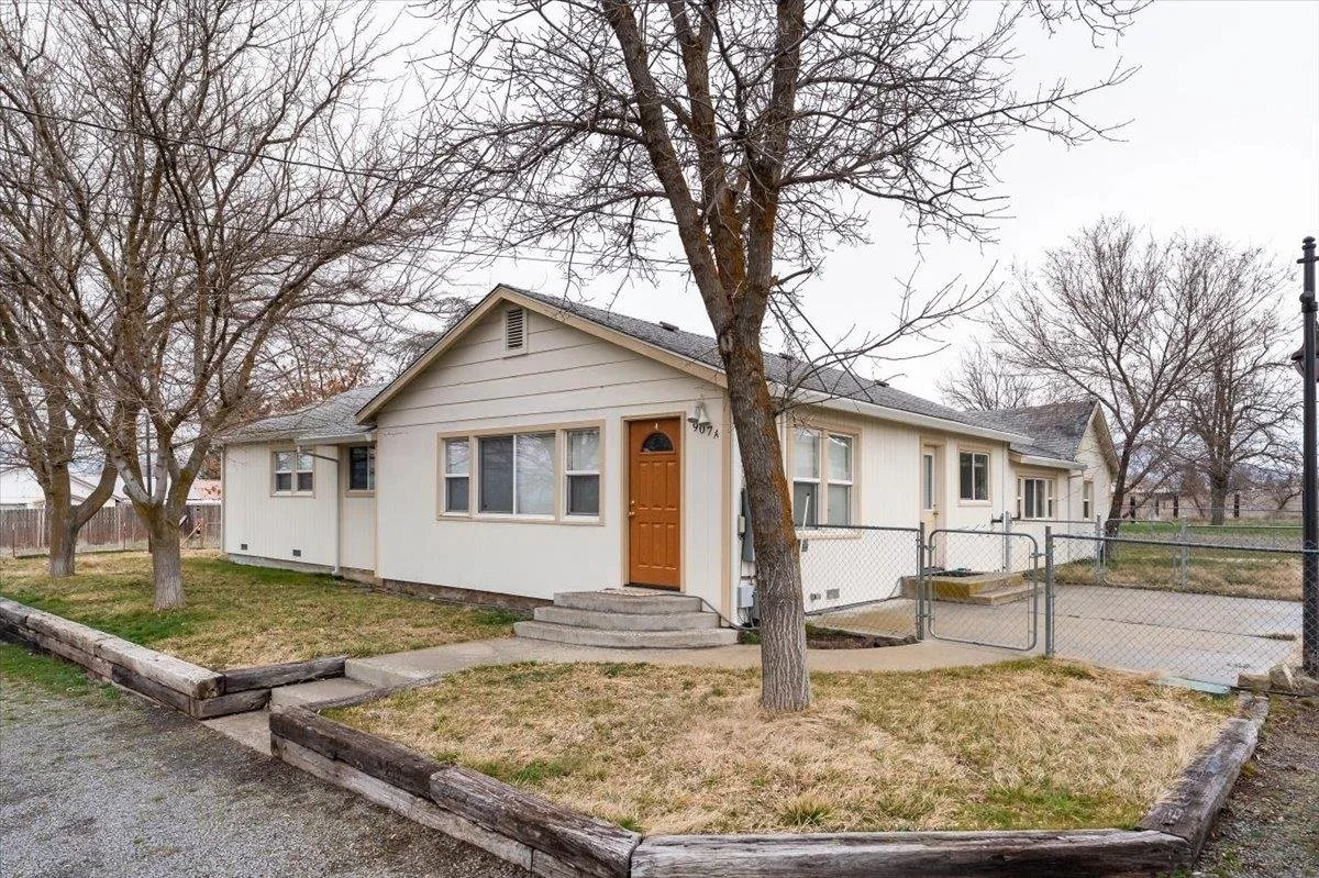 907-909 Ball Mountain Little Shasta Rd, Montague — view 2 of 12
